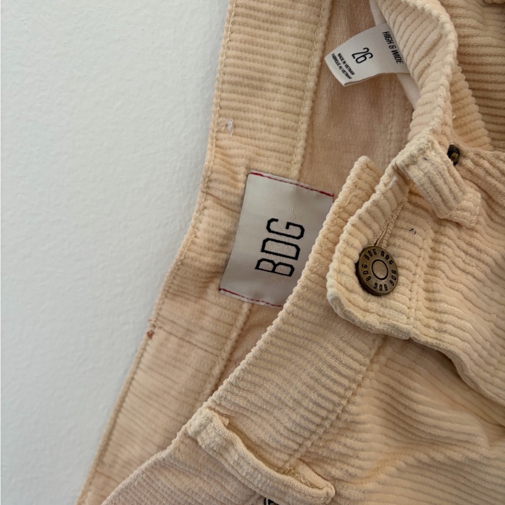 Urban Outfitters Women's Cream Corduroy Wide-Leg Jeans - Picture 5 of 5